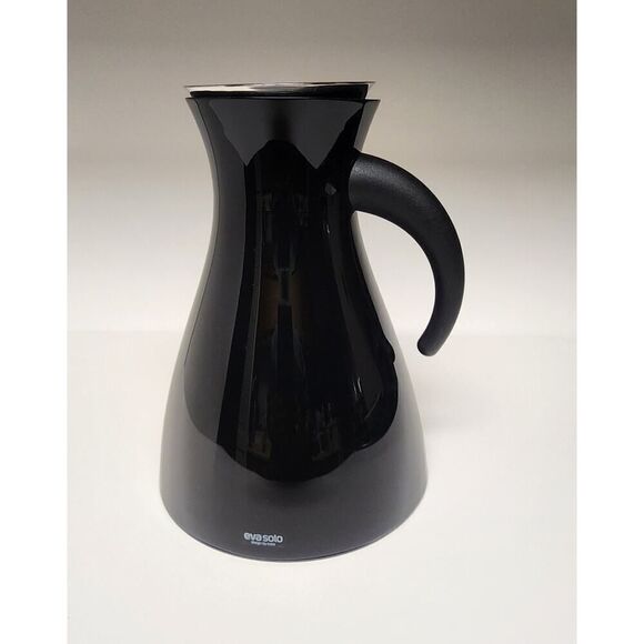 Eva Solo Vacuum Jug, 1-Liter Color Black - Picture 1 of 8